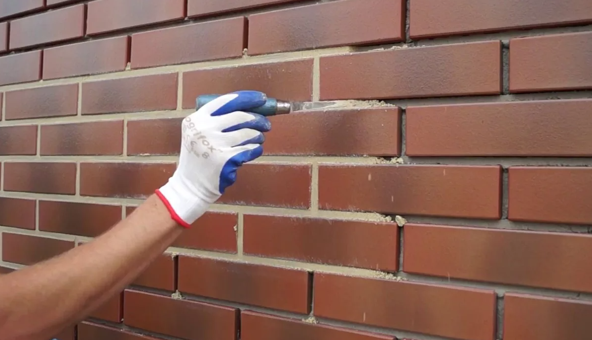 Смесь для расшивки швов НВФ и СФТК Линкер Фасад светло-серый, 25 кг